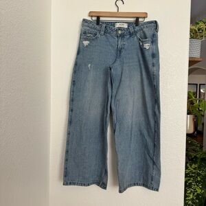 Hollister Low Rise Dad Wide Leg Distressed Jeans